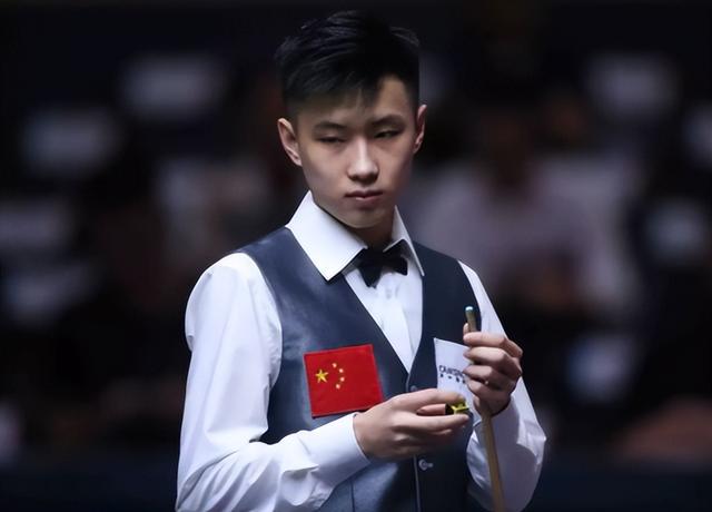 精准的长台 精准的长台