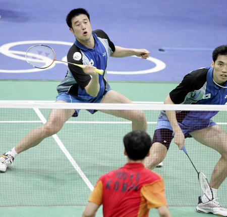 添了悬念 添了悬念