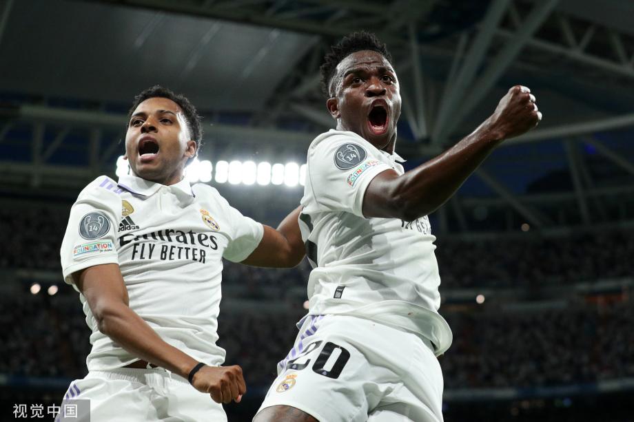 借其生活中 借其生活中